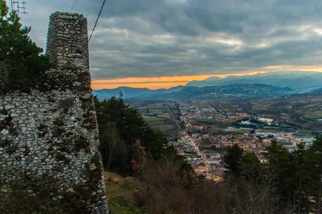 Free Parking La Bianca Neve Cottage Castel Di Sangro Exterior photo